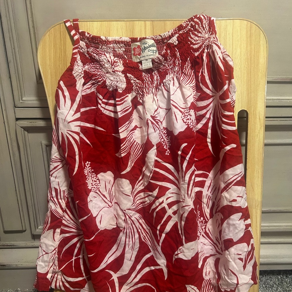 Red hibiscus flower top